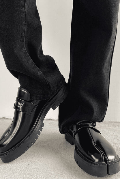 Tabi Leather Loafers – Split Toe Casual Design